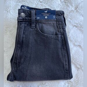 Brand new Hollister black mom jeans ripped jeans